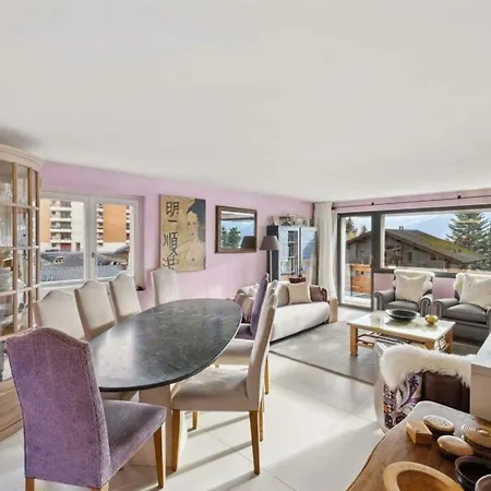 Four Bedroom Ann Apartment